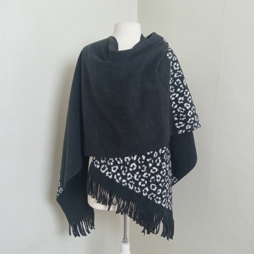 RACHEL Rachel Roy Black White Leopard Print Wrap One Size Fits Most